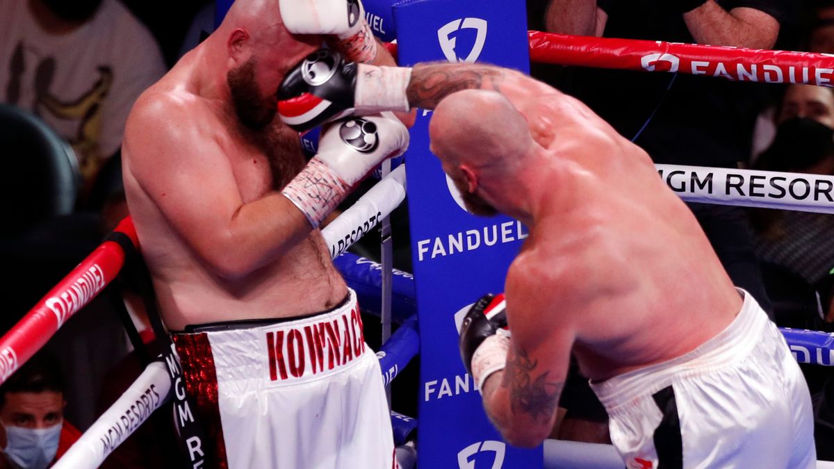 Zdjęcie okładkowe artykułu: PAP/EPA / ETIENNE LAURENT / Na zdjęciu: walka Robert Helenius vs Adam Kownacki