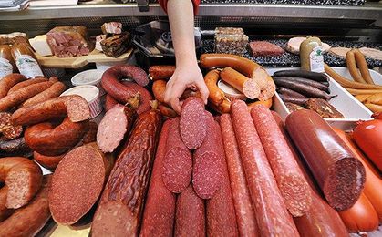 Mięso skażone salmonellą, ale wędliny z niej robią