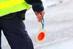 Wjechał motocyklem w dwie nastolatki. 17-latek poszukiwany listem gończym