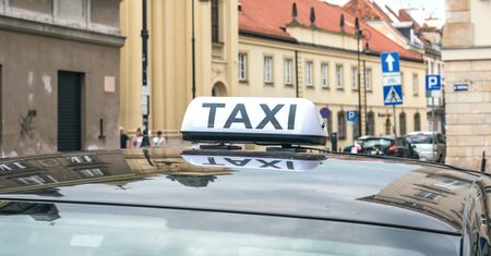 Będą nowe znaki drogowe. Warto uważać na parkingi dla taksówek