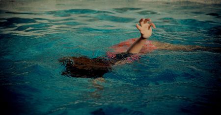 Dwulatka spędziła pod wodą 11 minut. Lekarze mówią o cudzie
