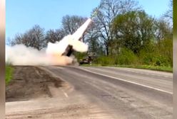 Potężne salwy z HIMARS-ów. Rosjanie zaatakowani z kilku stron
