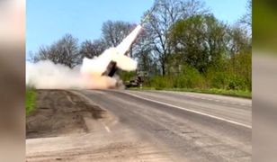 Potężne salwy z HIMARS-ów. Rosjanie zaatakowani z kilku stron