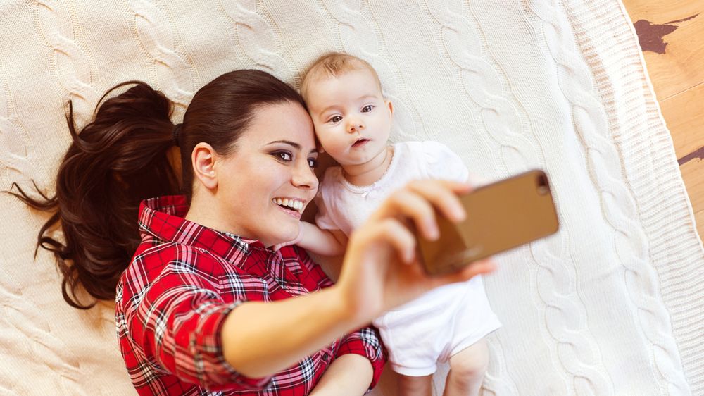 Z porodówki na Facebooka