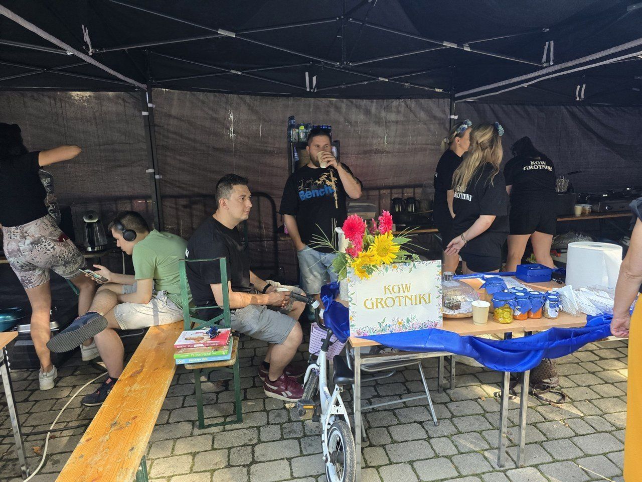 Niedzielny piknik "Leszczyńskie smaki" przyciągnął do Parku Satyryków w Lesznie sporą grupę mieszkańców