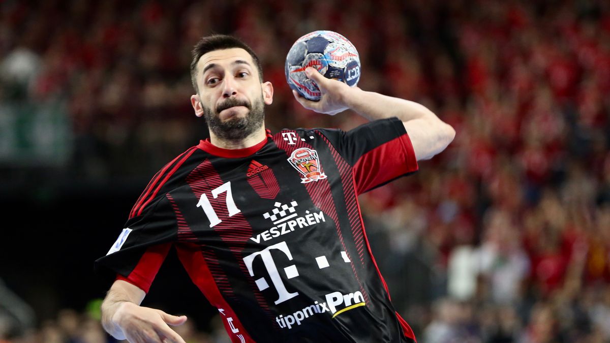 Zdjęcie okładkowe artykułu: Materiały prasowe / SEHA GAZPROM LEAGUE / Słoweniec Dragan Gajić w barwach Telekomu Veszprem