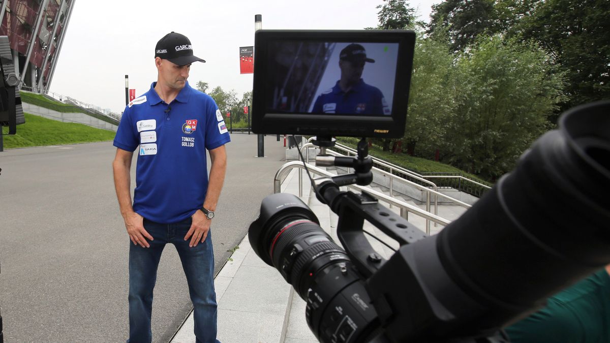 Tomasz Gollob w trakcie sesji przed PGE Narodowym