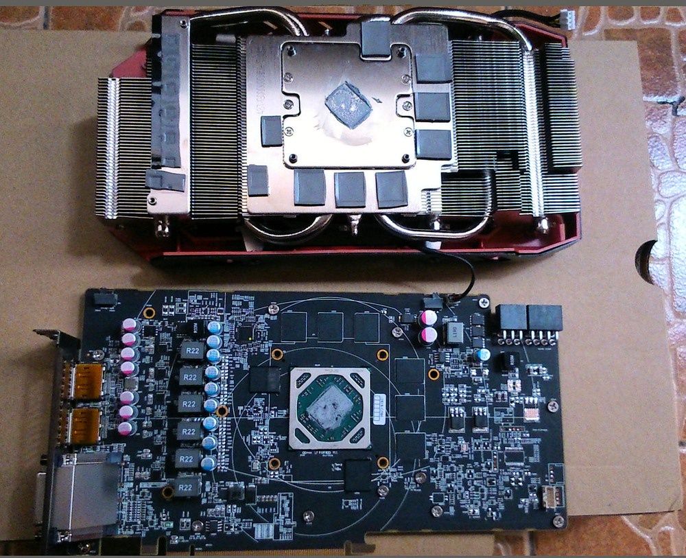 PowerColor Radeon RX 580 Red Devil Golden Sample