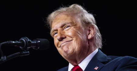 Trump dopuszcza naloty na Iran. "Wszystko się może zdarzyć"