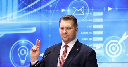 Czarnek: od 1 września nowy przedmiot. Będzie na maturze w 2027 r.