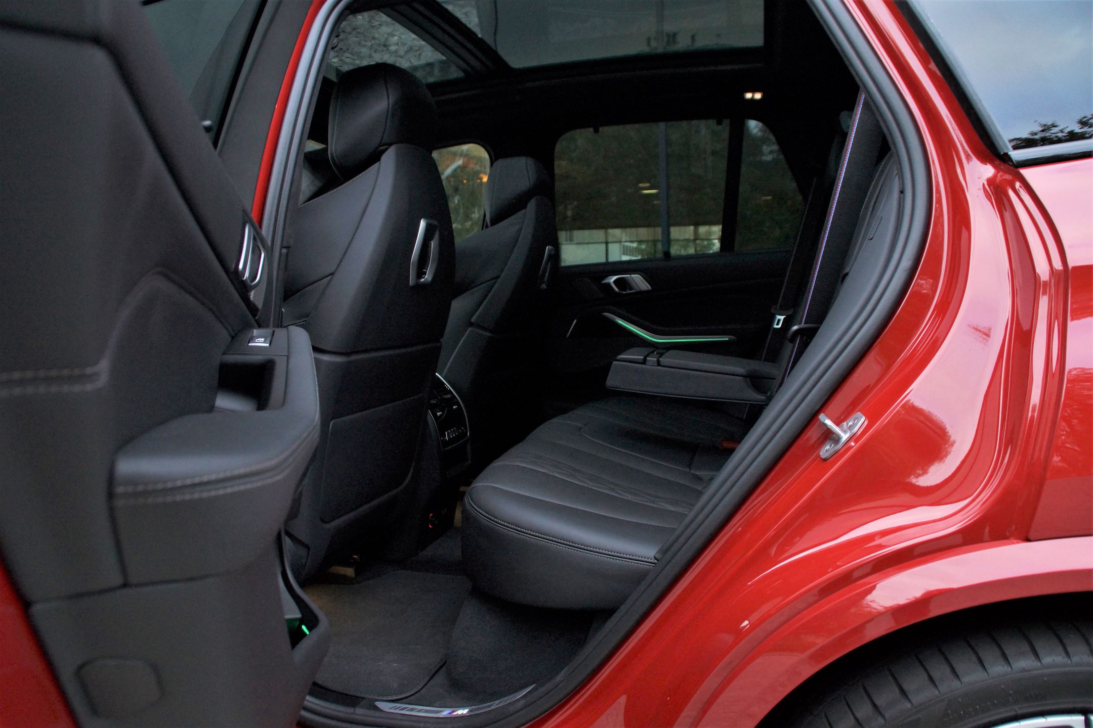 BMW X5 M60i