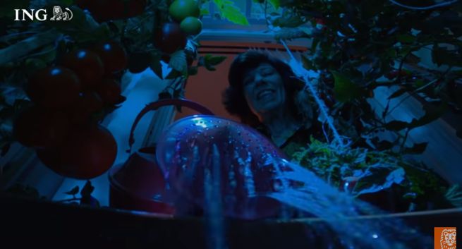 ING pokazuje w kampanii, że „Łatwiej robić swoje, gdy ma się ogarnięte finanse”