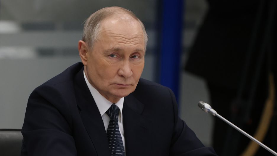 MURMANSK, RUSSIA - MARCH 26: (RUSSIA OUT) Russian President b looks on, whilst visiting a military base of the nuclear fleet on March 26, 2025 in Murmansk, Russia. Putin is having a one-day trip to Murmansk. (Photo by Contributor/Getty Images)