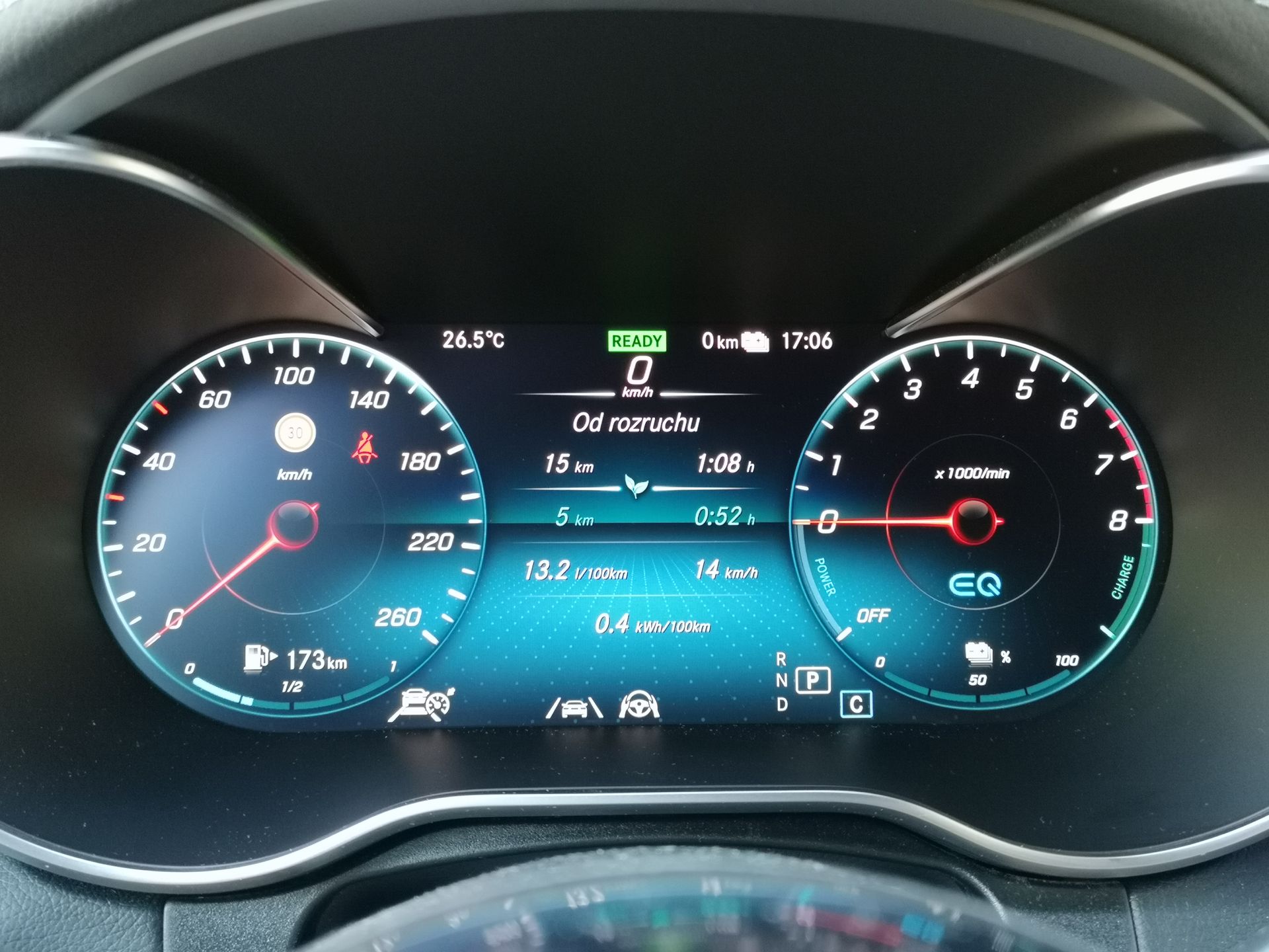 Mercedes GLC 300e Coupe: System zarządzania energią, asystent podróży i audio Burmester 13