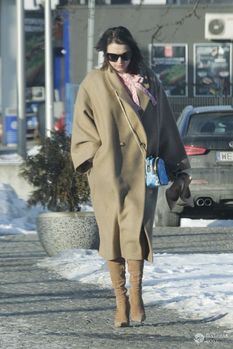 Julia Kamińska wychodzi z Pytania na śniadanie - paparazzi