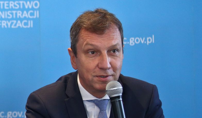 Pierwszy konkurs na budowę sieci szerokopasmowych rusza. W sumie wydadzą ponad miliard euro