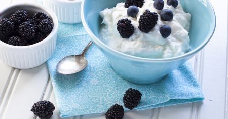 Jogurt grecki waniliowy bez zawartości tłuszczu Marki Dannon Oikos