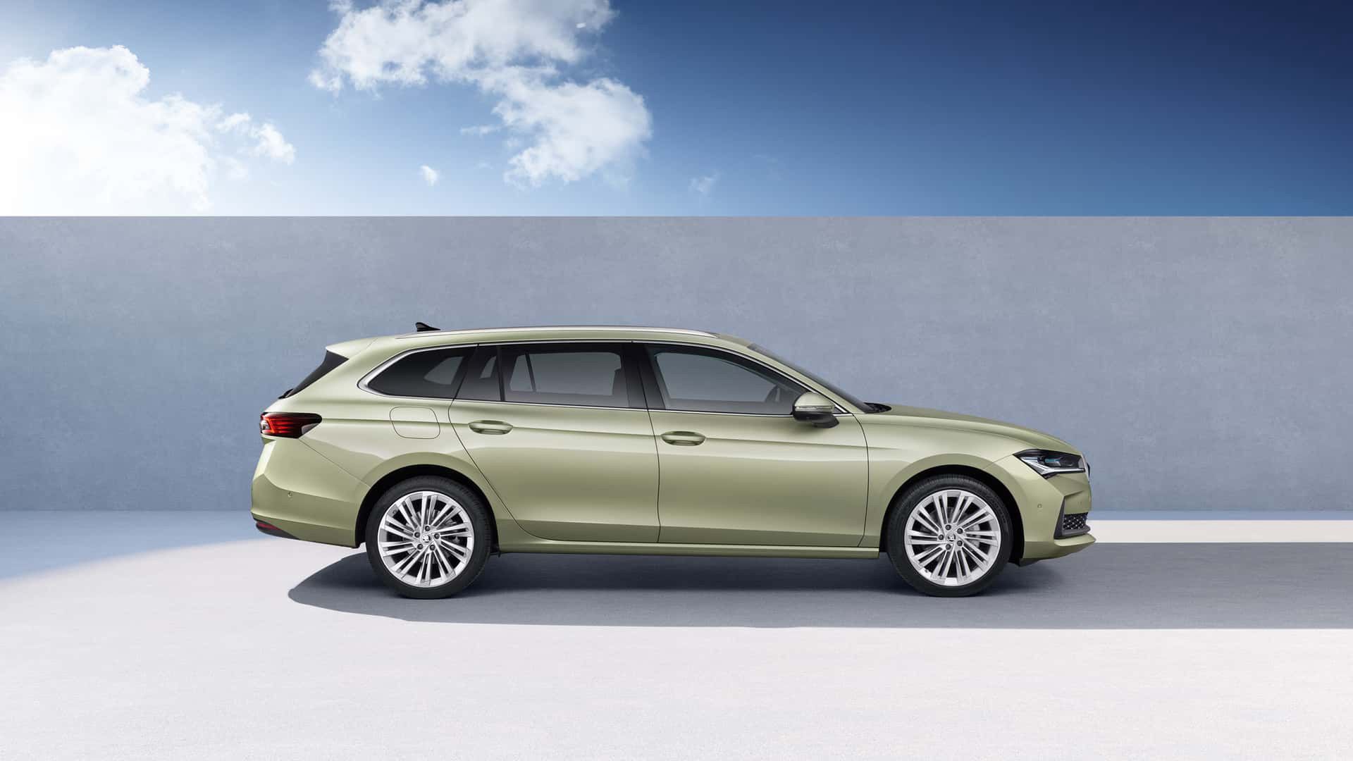 Nowa Škoda Superb