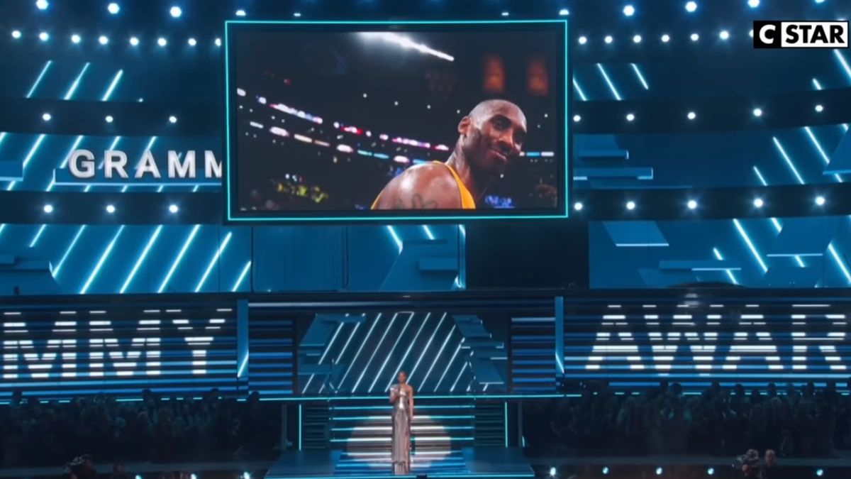 Zdjęcie okładkowe artykułu: YouTube /  / Kobe Bryant uhonorowany podczas Grammy 2020