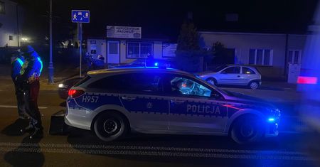 Nożownik zabił kobietę w sklepie. Trwa obława