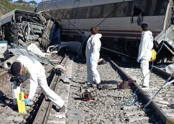 Katastrofa kolejowa w Hiszpanii. Trzy dni żałoby narodowej