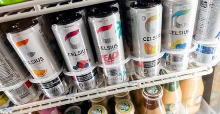 Do puszek na energetyki wlali alkohol. Ogromna pomyłka firmy w USA