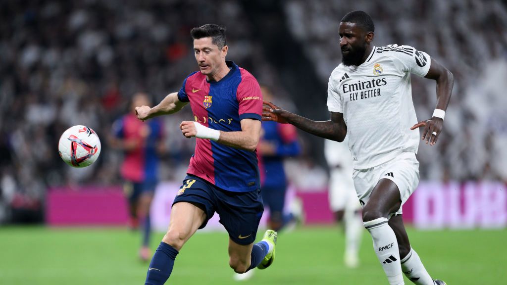 Getty Images / David Ramos / Na zdjęciu: Robert Lewandowski i Antonio Ruediger