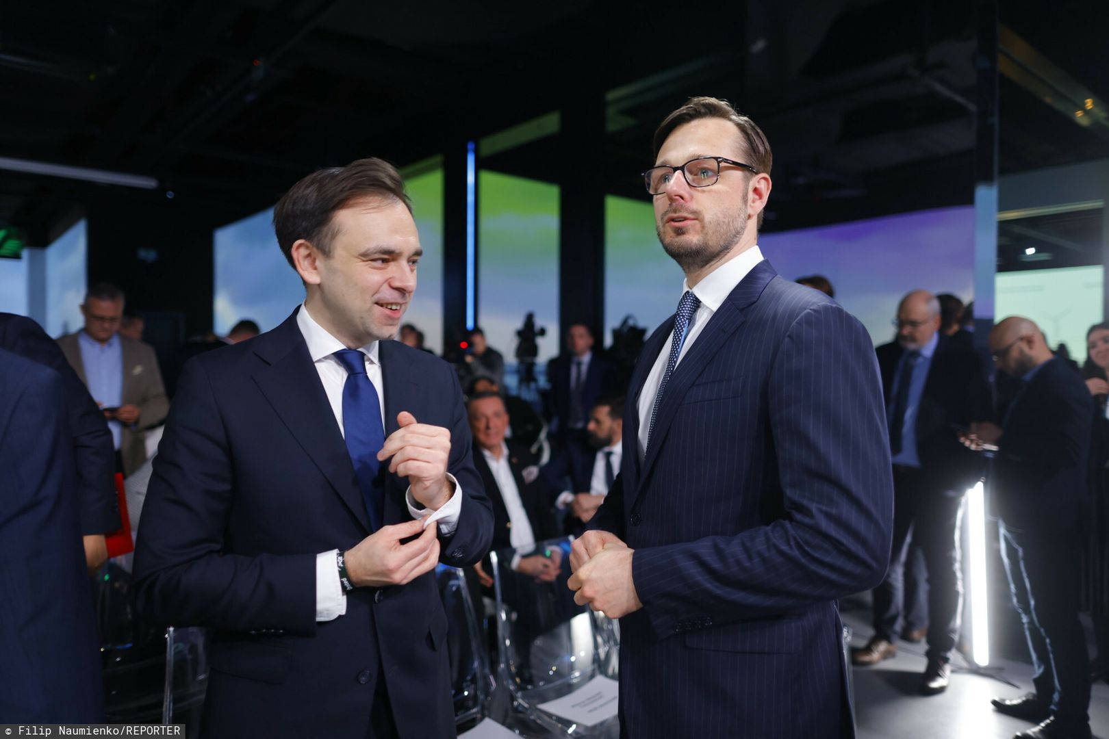 Min. finansów Andrzej Domański i szef MAP Jakub Jaworowski.