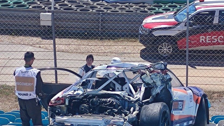 Porsche wyleciało z toru podczas treningu w Portimao