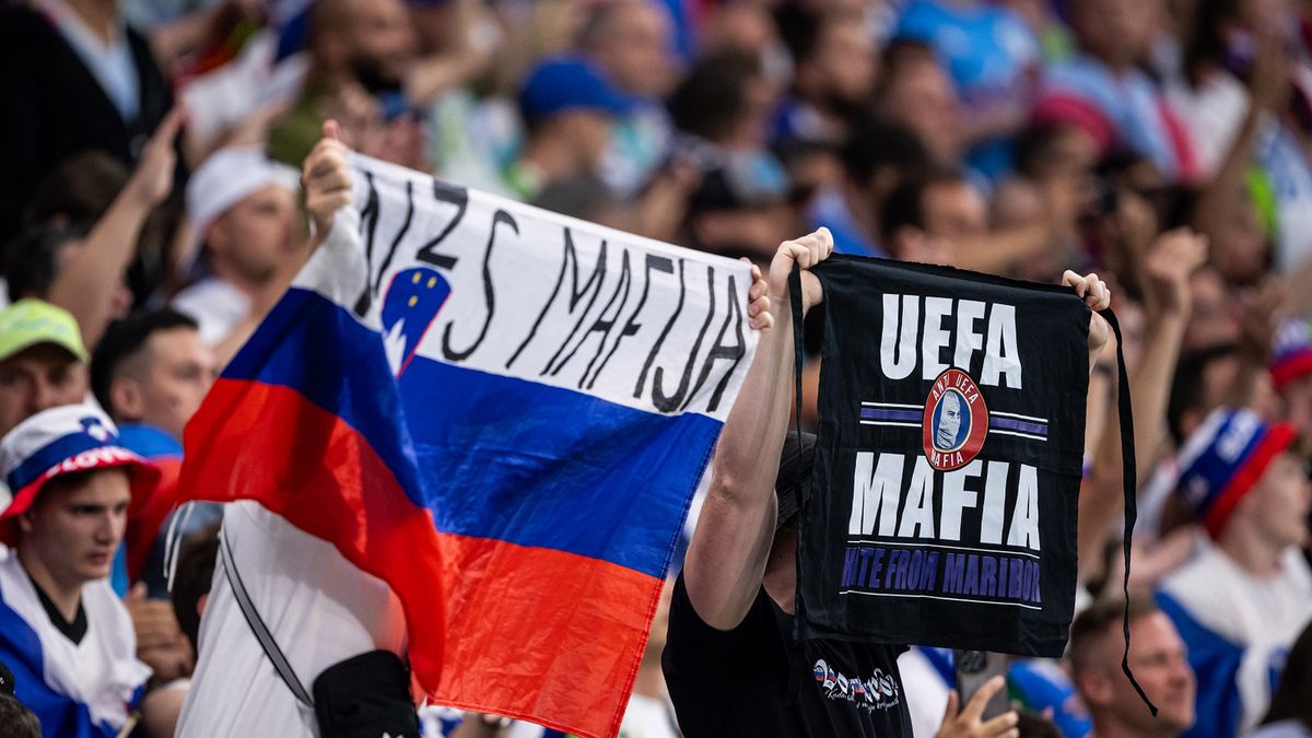 Getty Images / Marvin Ibo Guengoer - GES Sportfoto / Na zdjęciu: słoweńscy kibice
