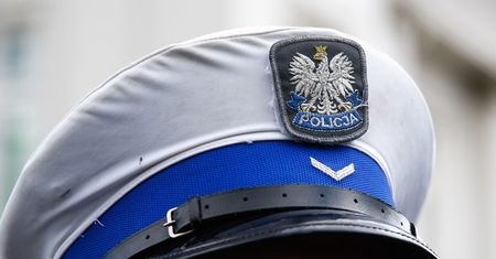 Ostrowieccy policjanci pomogli w eskorcie do szpitala