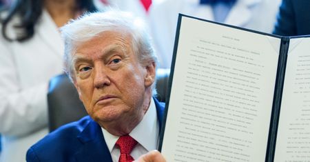 Trump podpisał ustawę o budżecie obronnym. Wydatki na ponad 900 mld dol.