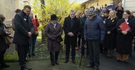 W ogrodzie budynku związanego z historią getta zakopano kapsułę czasu