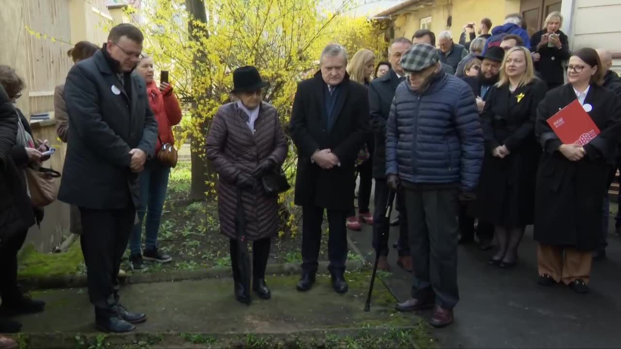 W ogrodzie budynku związanego z historią getta zakopano kapsułę czasu