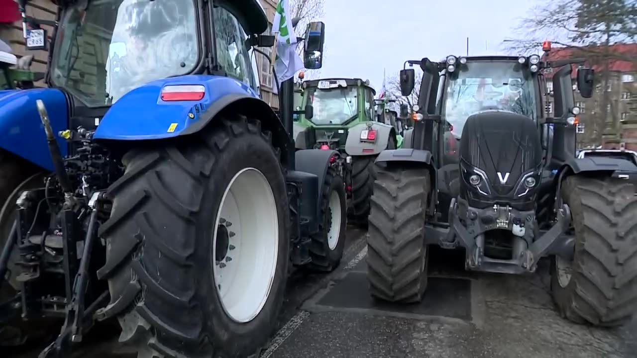 Rolnicy protestujący w Szczecinie: zostajemy i czekamy na efekty porozumienia z ministrem