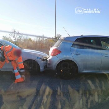 Zderzenie pięciu pojazdów na S2. Duże utrudnienia w ruchu