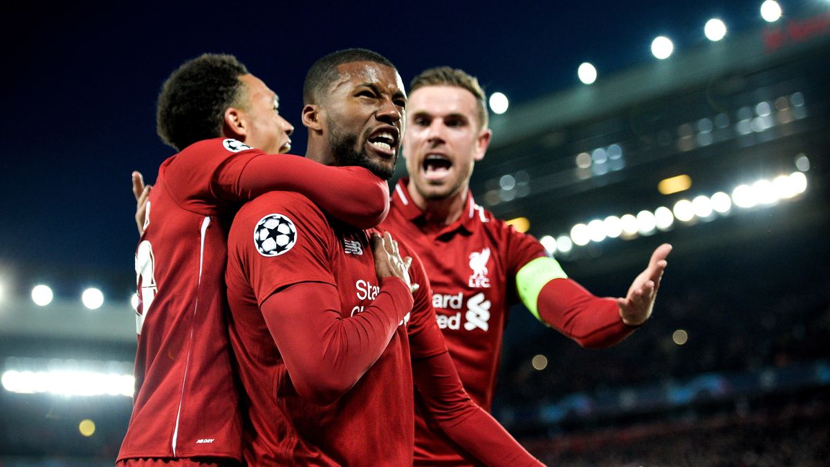 PAP/EPA / PETER POWELL / Na zdjęciu: piłkarze Liverpool FC