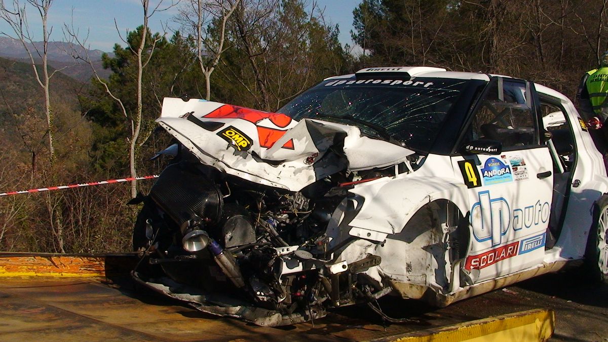 Zdjęcie okładkowe artykułu: Newspix / MATEO/IVG.IT/NEWSPIX.PL / Na zdjęciu: samochód Roberta Kubicy po wypadku