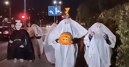 Halloween pod domem prezesa PiS. Zrobili psikusa Kaczyńskiemu