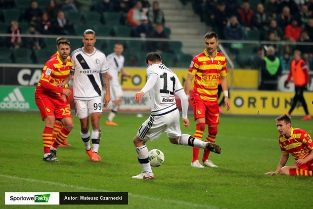 Legia Warszawa rozgrywki ligowe wznowiła z impetem, ale wciąż musi gonić Piasta