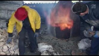 Tysiące sztuk broni zniszczonych w ogromnym piecu