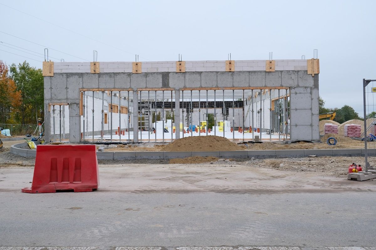 Budowa restauracji McDonald's przy Skende / Ikea al. Spółdzielczości Pracy