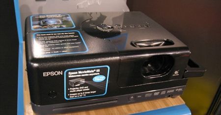 Epson MovieMate 55 - mobilne centrum rozrywki