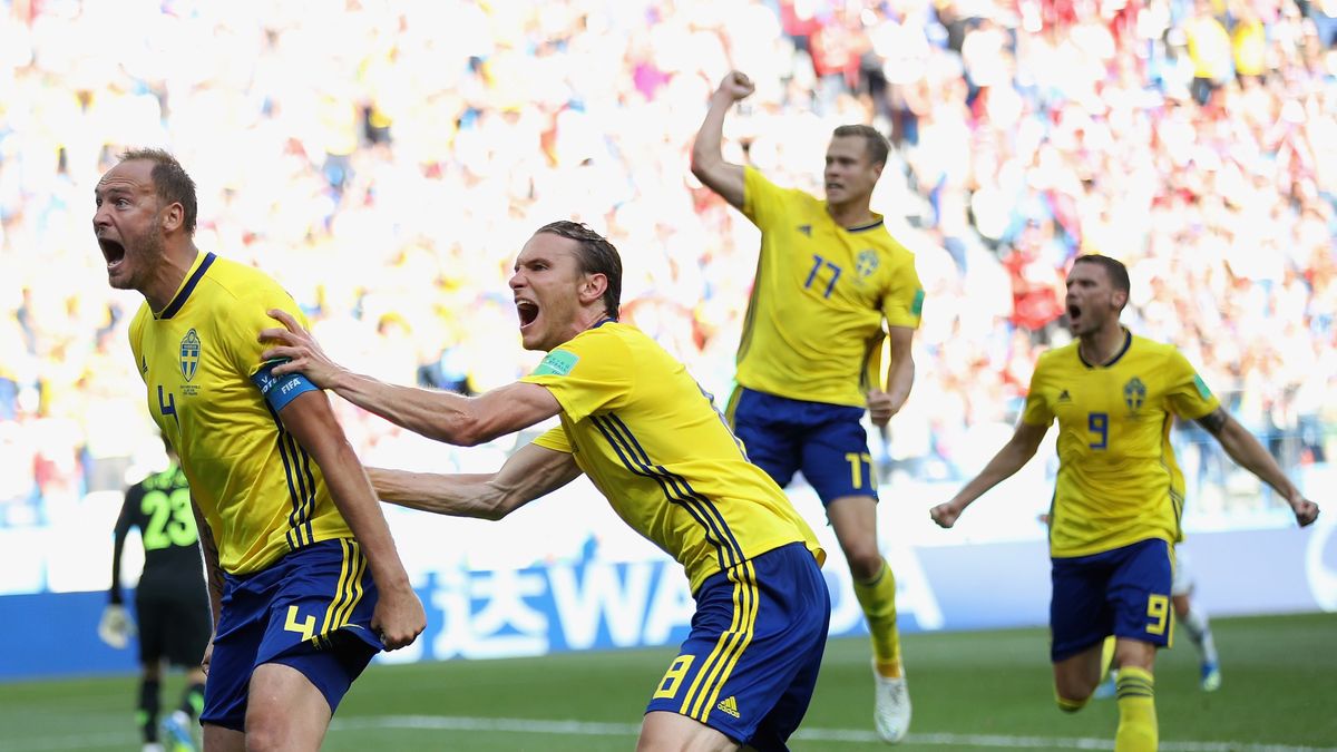 Na zdjęciu piłkarze reprezentacji Szwecji