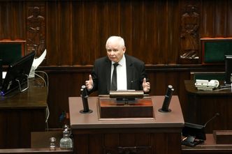 Kaczyński odpala migracyjną bombę. Referendum rozgrzało sieć. "Zwariowali!"