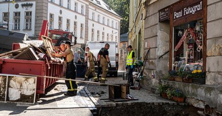 "Pieniędzy nie ma". Przedsiębiorcy mówią o absurdzie po powodzi