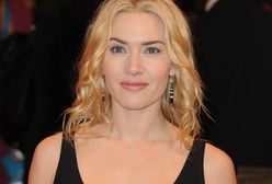 Kate Winslet w objęciach modela