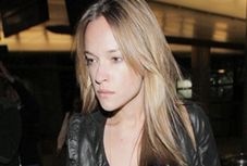 Curuś poleciała do Farrella tanimi liniami!