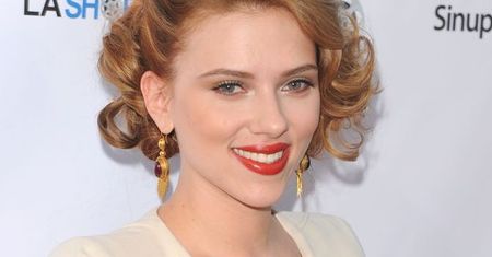 Malowana uroda Scarlett Johansson