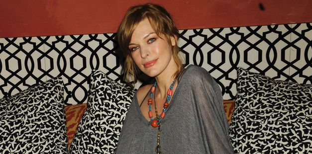 Milla Jovovich z dwiema ikonami naraz